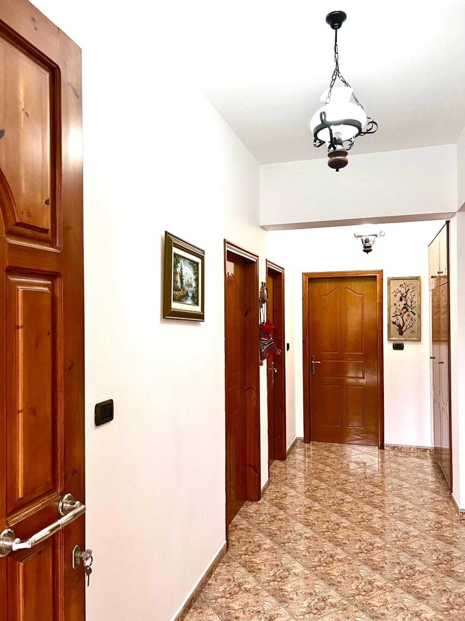 דירות סרנדה Hajdini Apartament מראה חיצוני תמונה
